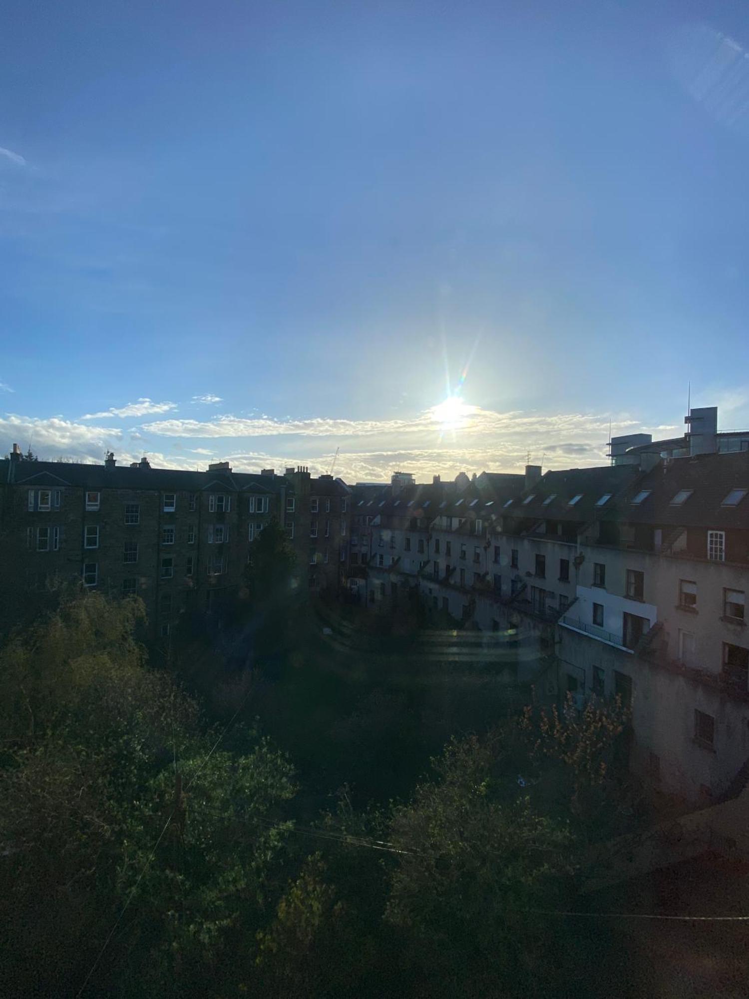 Central Room In Historic Tenement Shared Apartment Near Old Town Edinburgh Ngoại thất bức ảnh