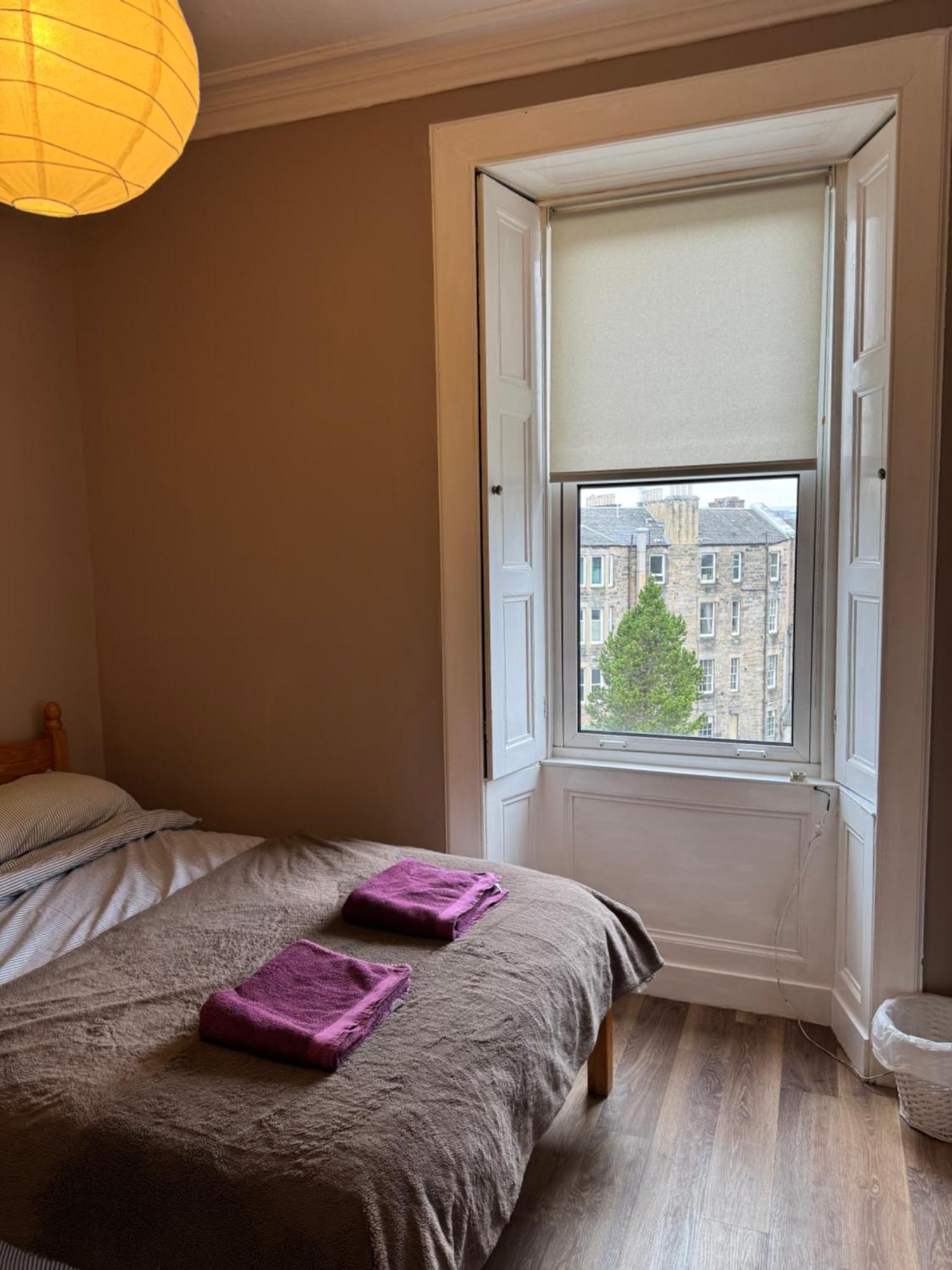 Central Room In Historic Tenement Shared Apartment Near Old Town Edinburgh Ngoại thất bức ảnh